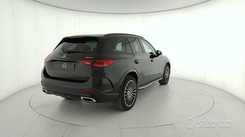 Nuova Mercedes GLC300e Advanced 197 CV (144 kW) 2025 Nero ossidiana SUV
