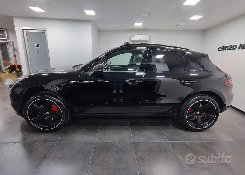 Usata Porsche Macan 250 CV (183 kW) 2018 Nero SUV
