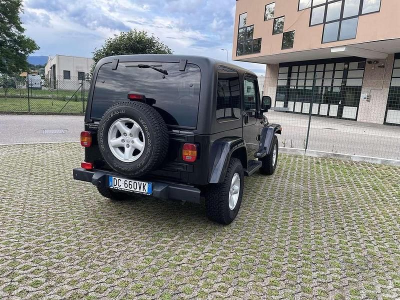 Usata Jeep Wrangler Sport 177 CV (130 kW) 2006 SUV