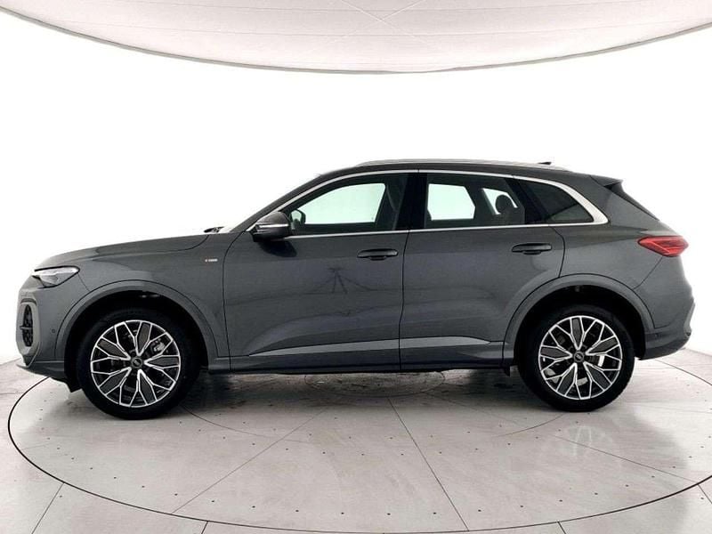 Nuova Audi Q5 S-Line 204 CV (150 kW) 2025 Grigio daytona SUV