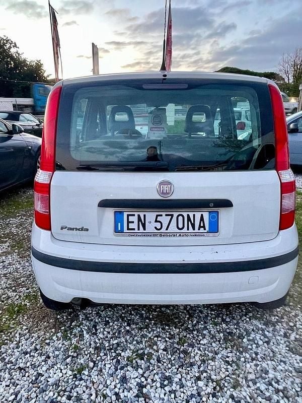 Usata Fiat Panda Emotion 69 CV (50 kW) 2012 Bianco Utilitaria