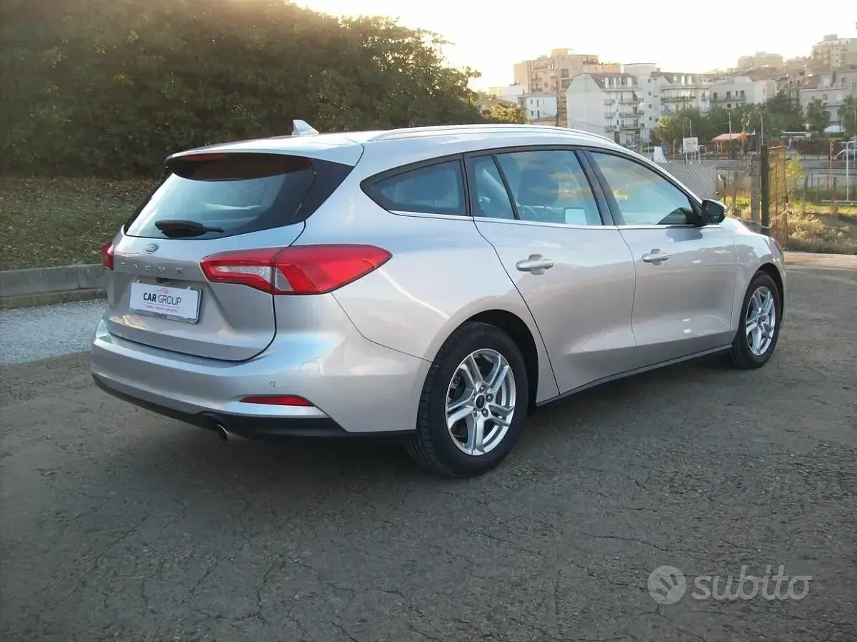 Usata Ford Focus Business Edition 120 CV (88 kW) 2021 Grigio Station wagon