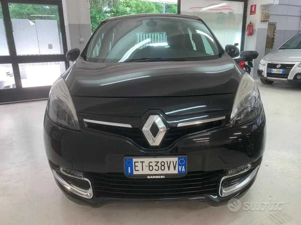 Usata Renault Scénic III XMOD 110 CV (80 kW) 2014 Nero Monovolume