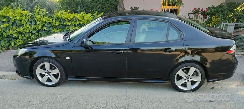 Usata Saab 9-3 130 CV (95 kW) 2011 Nero Berlina