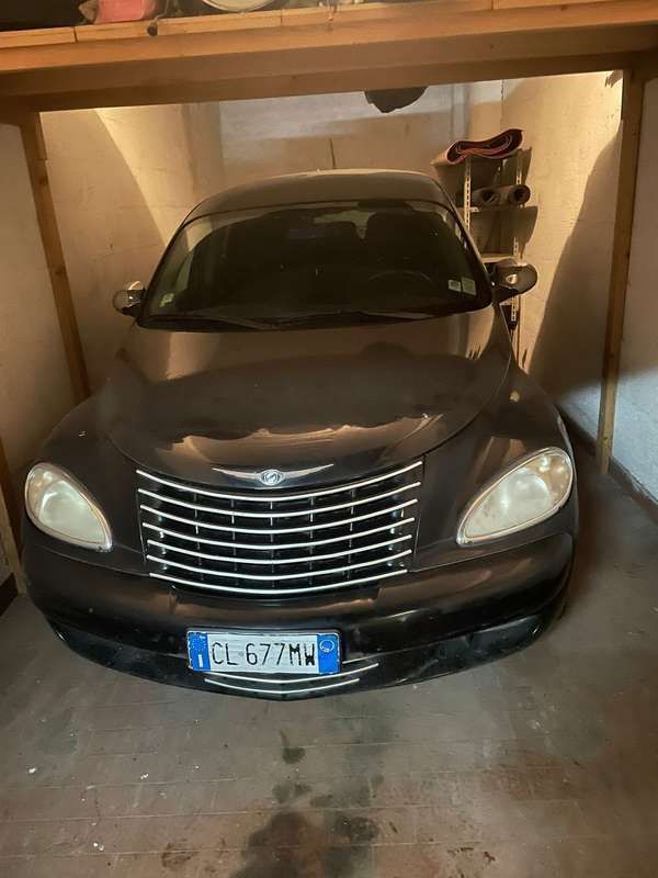 Nero Usata 2005 Chrysler PT Cruiser Touring Tre volumi | 3000 € (Ottimo prezzo) - Immagine 1/4