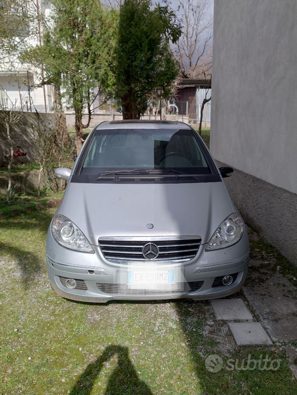 Grigio Usata 2005 Mercedes A180 Avantgarde Monovolume | 700 € (Super prezzo) - Immagine 1/4