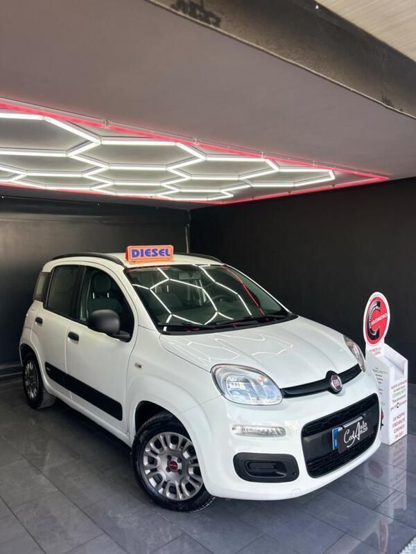 Bianco Usata 2018 Fiat Panda Lounge Due volumi | 8999 € (Buon prezzo) - Immagine 1/4