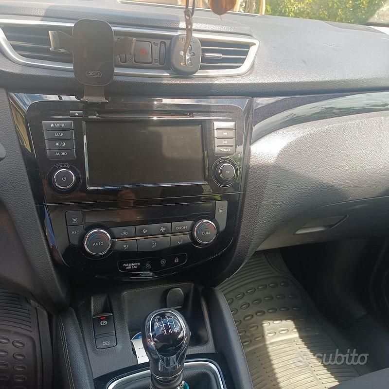 Usata Nissan Qashqai 150 CV (110 kW) 2020 Nero SUV