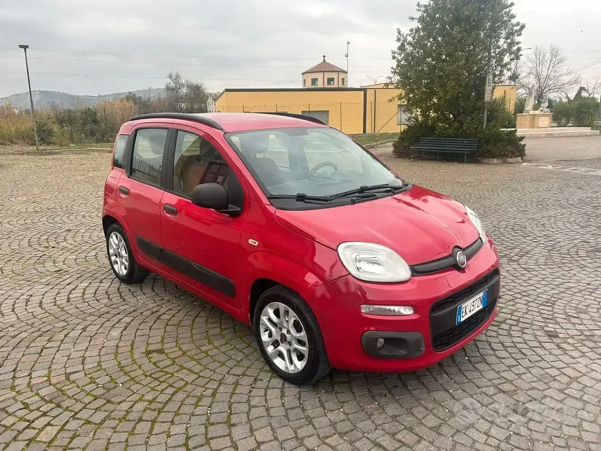 Usata Fiat Panda 75 CV (55 kW) 2013 Rosso Utilitaria