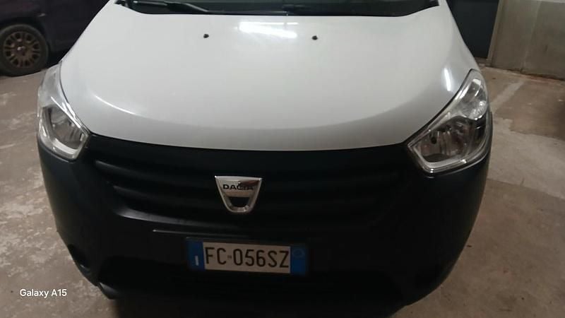 Usata Dacia Dokker 75 CV (55 kW) 2016 Bianco Monovolume
