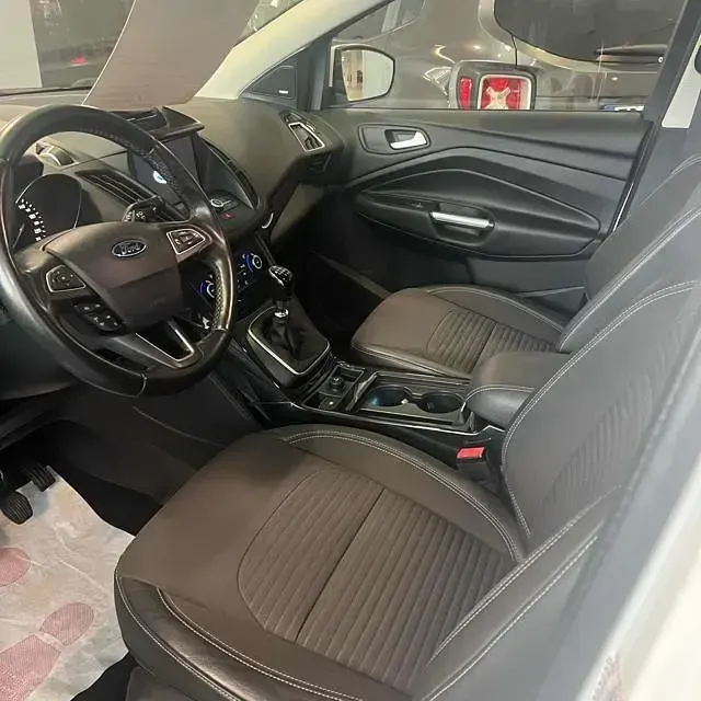 Usata Ford Kuga Titanium 150 CV (110 kW) 2018 Bianco SUV