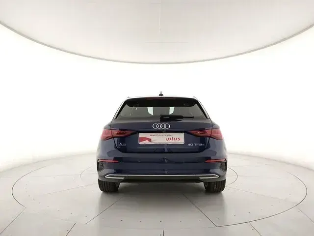 Usata Audi A3 Advanced Plus 204 CV (150 kW) 2021 2d blu navarra metallizzato Berlina