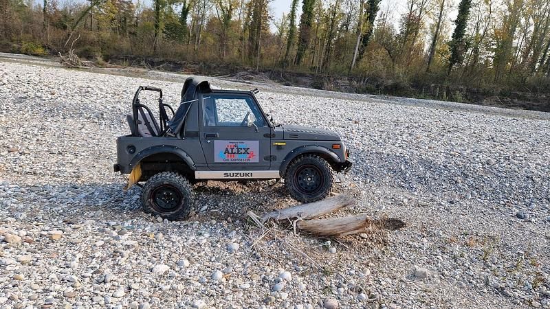 Usata Suzuki Samurai 1987 Grigio SUV