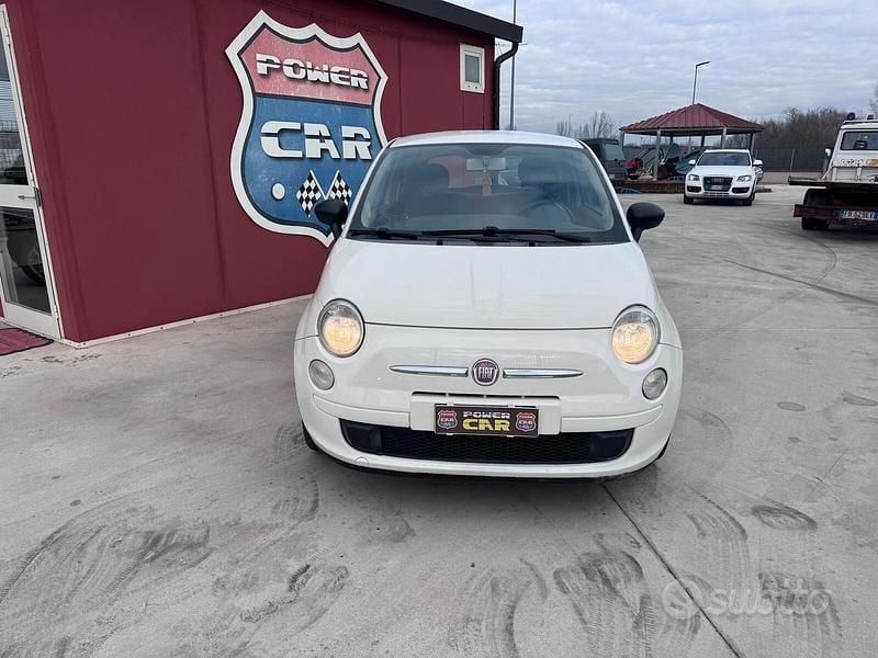 Bianco Usata 2009 Fiat 500 Pop Tre volumi | 2990 € (Ottimo prezzo) - Immagine 1/4