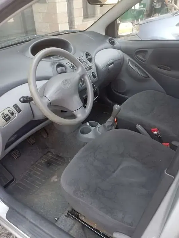 Usata Toyota Yaris Sol 68 CV (50 kW) 2003 Berlina