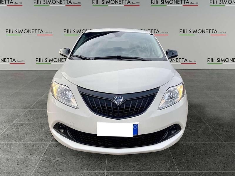 Usata Lancia Ypsilon Silver 69 CV (50 kW) 2023 Bianco Utilitaria