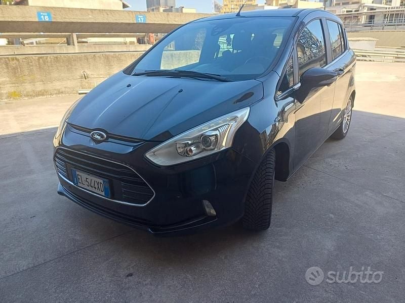 Usata Ford B-MAX 100 CV (73 kW) 2012 Marrone Monovolume