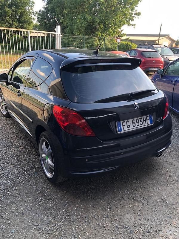 Usata Peugeot 207 150 CV (110 kW) 2007 Nero Coupé