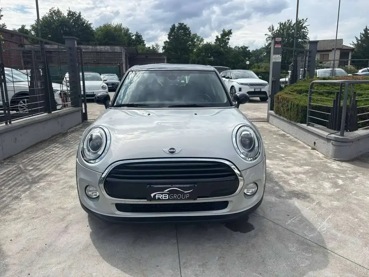 Usata Mini Cooper D Hype 116 CV (85 kW) 2017 Bianco Utilitaria