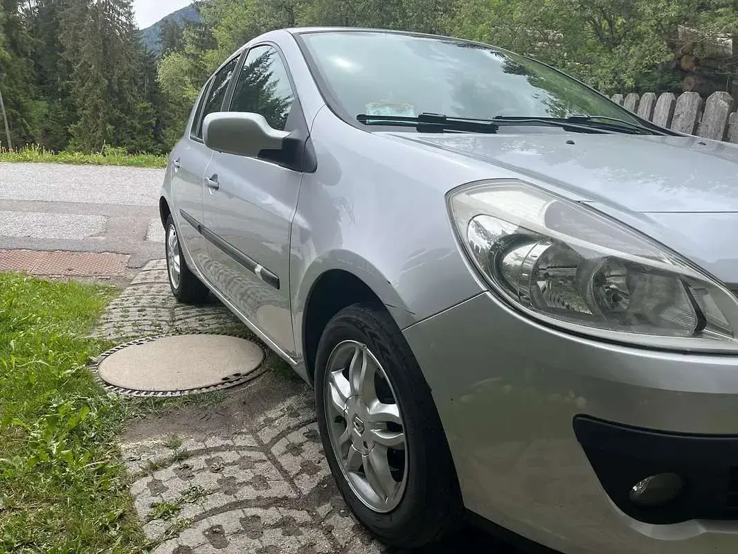 Usata Renault Clio GrandTour 75 CV (55 kW) 2009 Station wagon