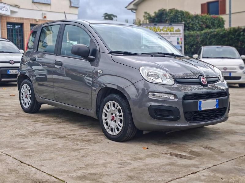 Usata Fiat Panda 69 CV (50 kW) 2020 Grigio Utilitaria