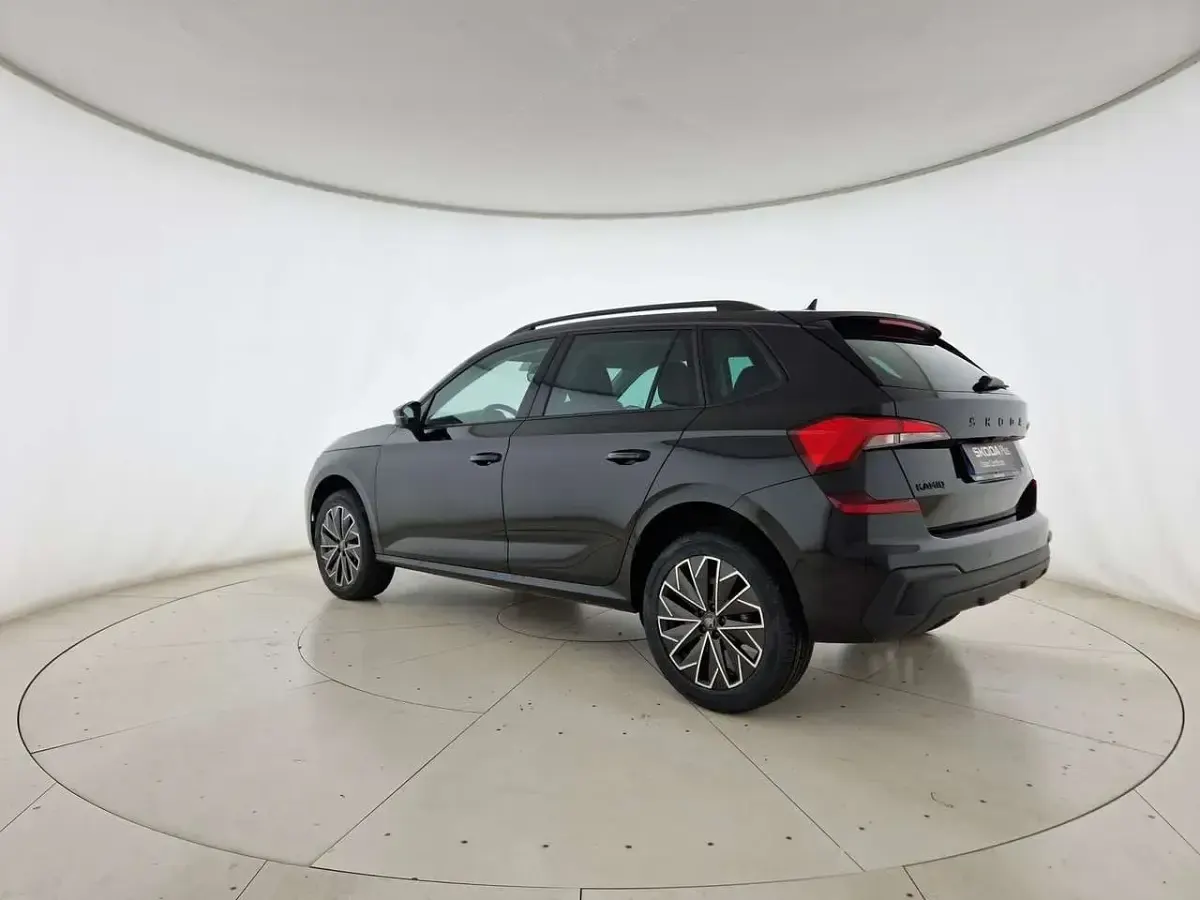 Usata Skoda Kamiq Selection 95 CV (69 kW) 2025 Nero tulipano perlato SUV