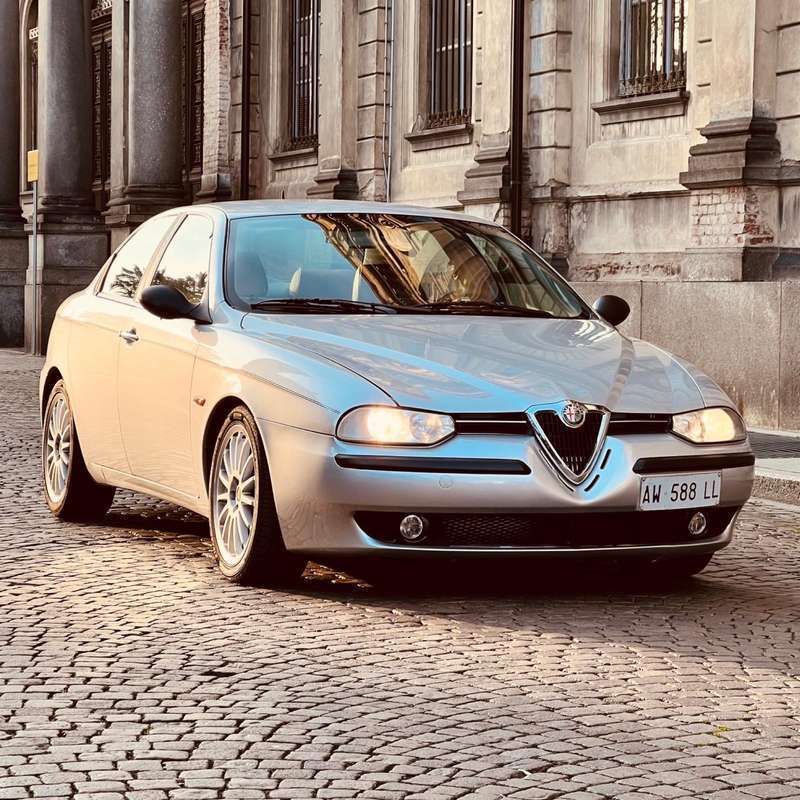 Usato 1998 Alfa Romeo 156 2.5 Benzin 190 CV (29.000 €)