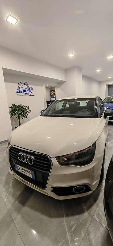 Usata Audi A1 Ambition 105 CV (77 kW) 2010 Bianco Utilitaria