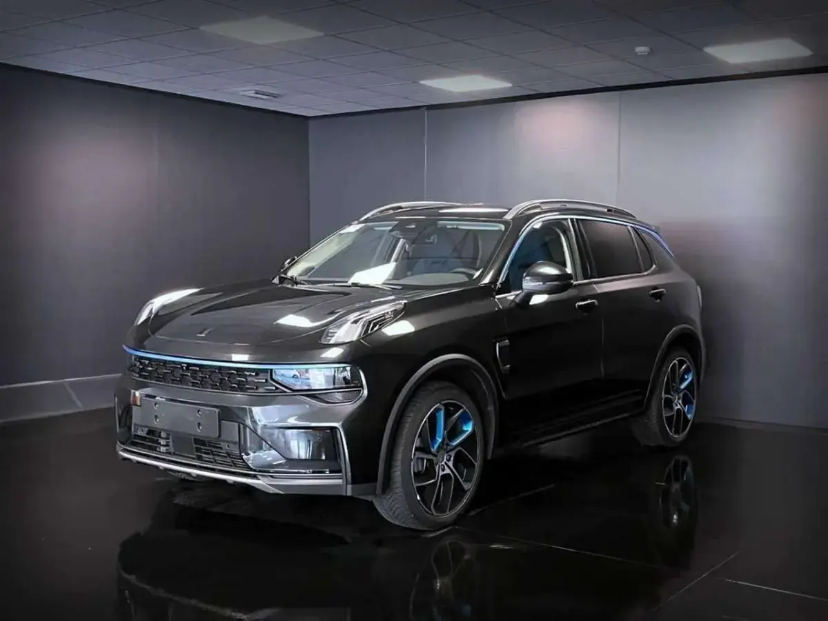Usata Lynk & Co 01 179 CV (131 kW) 2024 Sparkling black SUV