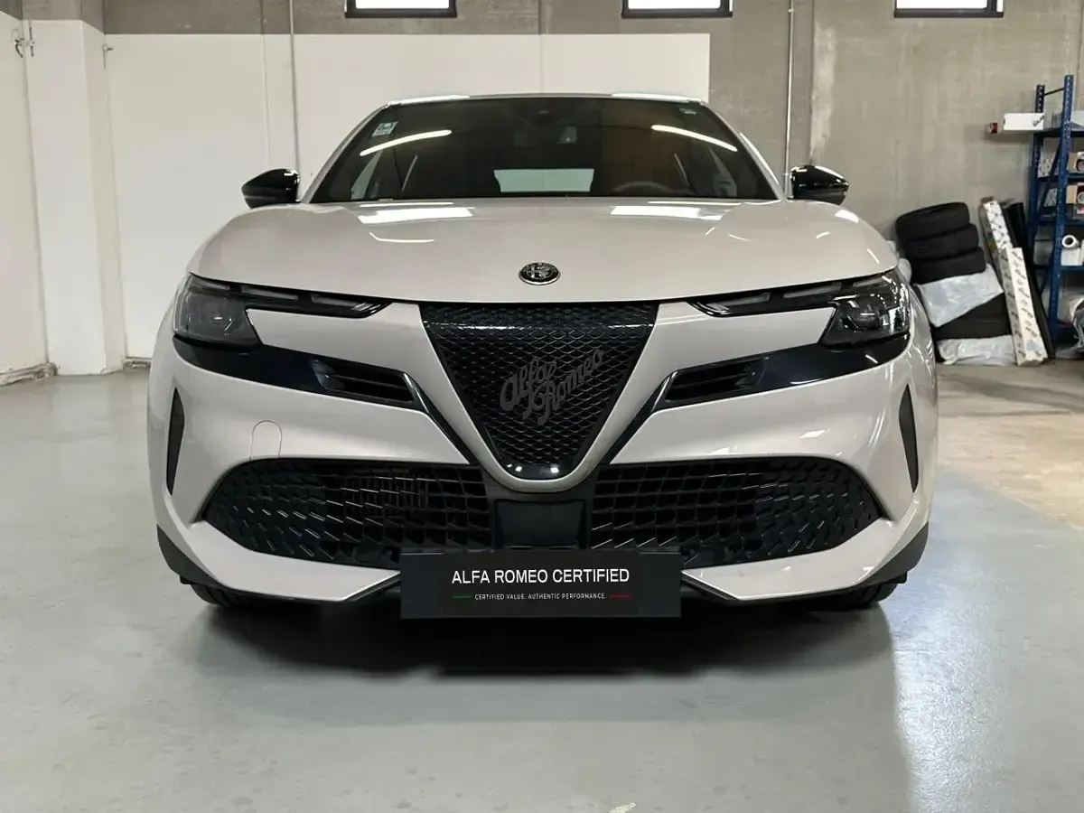 Usata Alfa Romeo GT Junior 145 CV (106 kW) 2025 Beige Cabrio