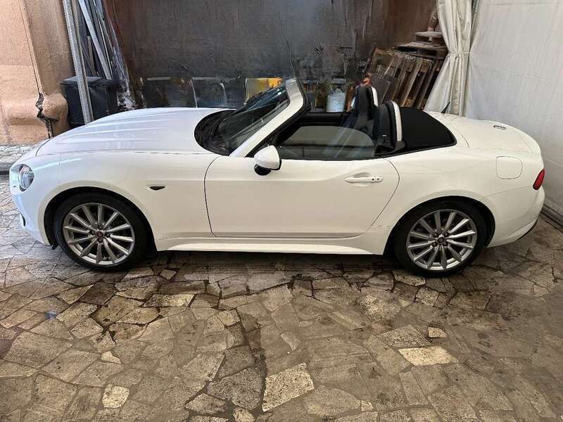 Usata Fiat 124 Spider 181 CV (133 kW) 2016 Bianco Cabrio