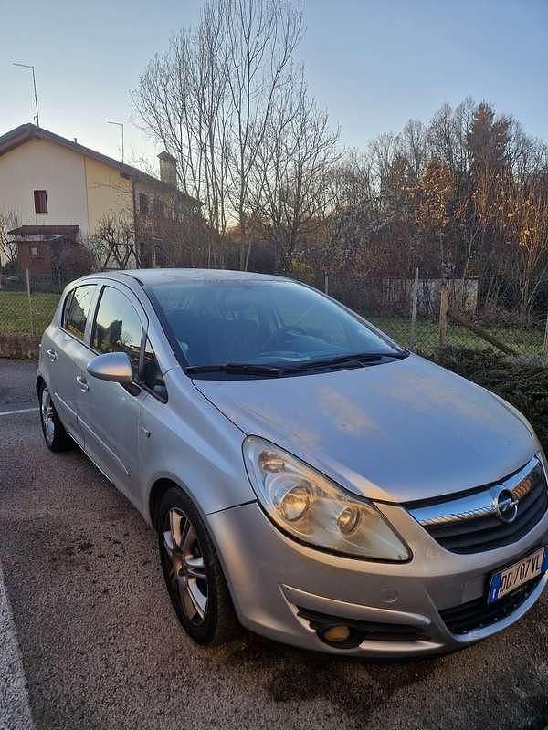 Occasion Opel Corsa Cosmo 80 ch (58 kW) 2007 Berline