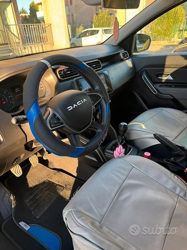 Usata Dacia Duster Extreme 101 CV (74 kW) 2023 Bianco Station wagon