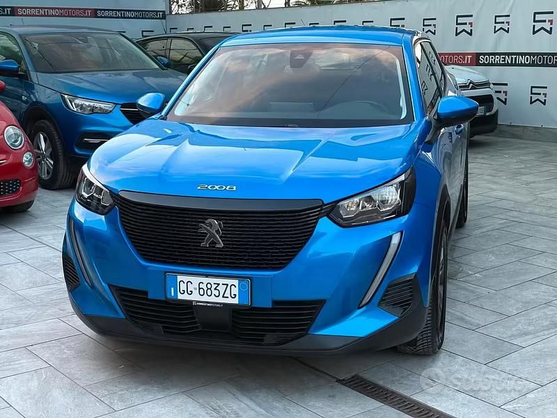 Usata Peugeot 2008 Allure 102 CV (75 kW) 2021 Blu SUV