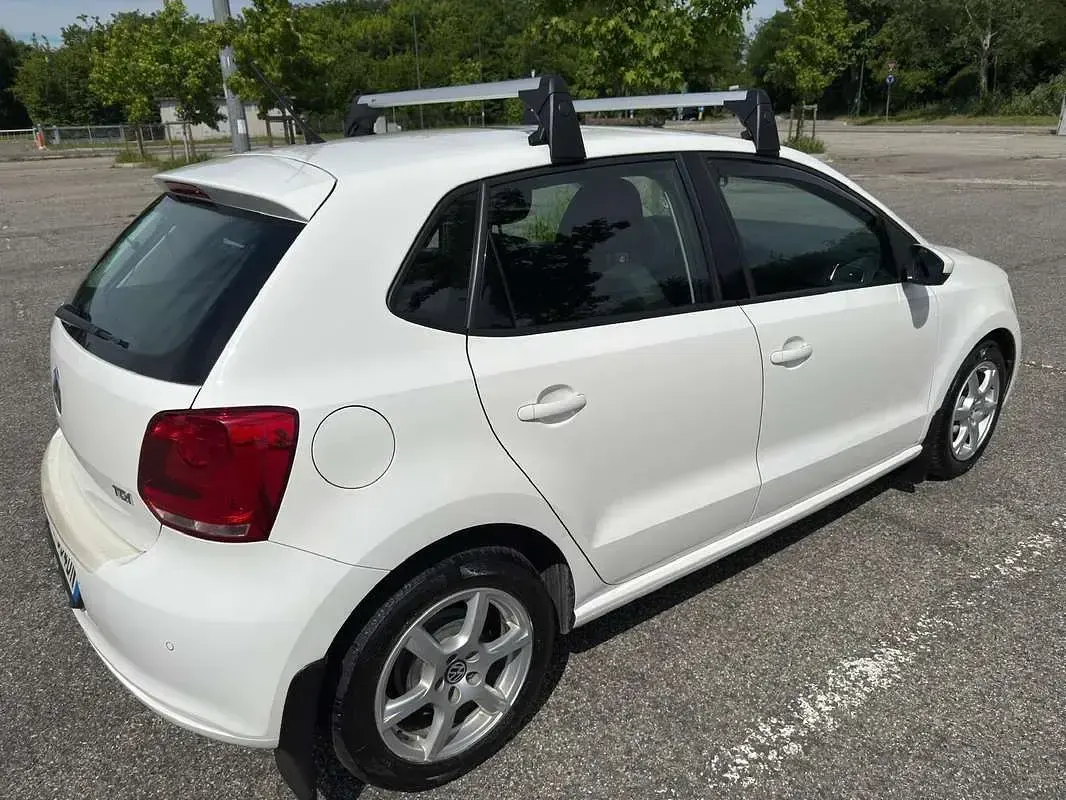 Usata VW Polo Sound 75 CV (55 kW) 2013 Bianco Utilitaria