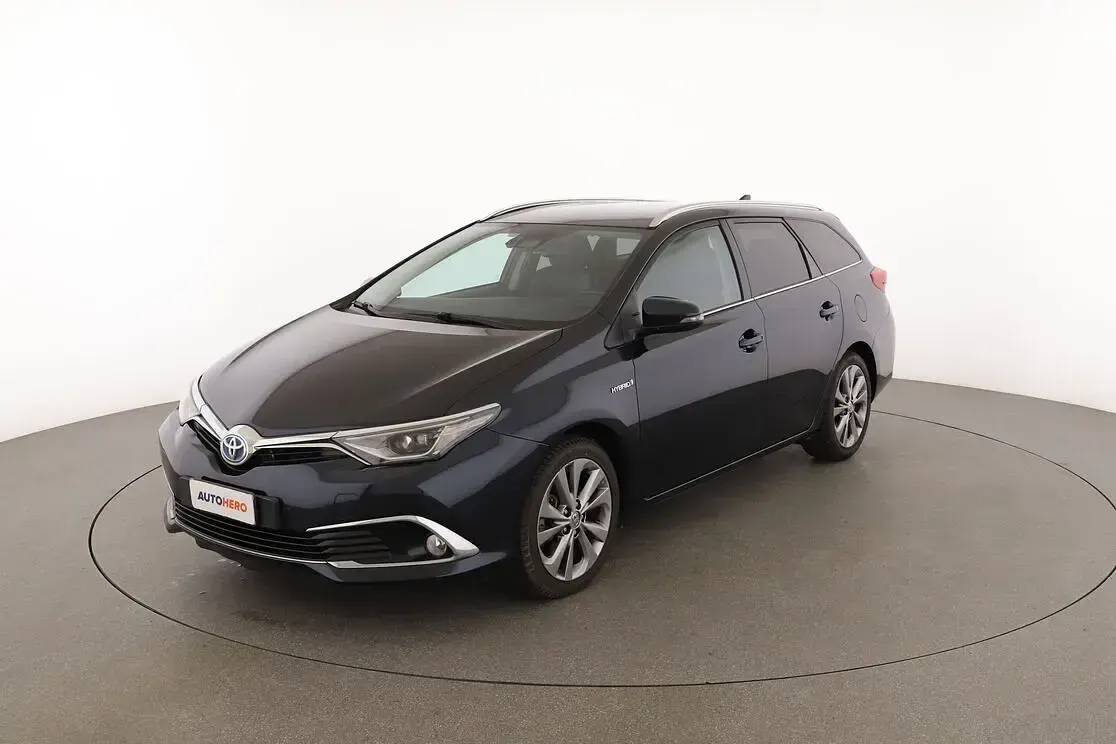 Usata Toyota Auris Touring Sports Lounge 136 CV (100 kW) 2017 Station wagon