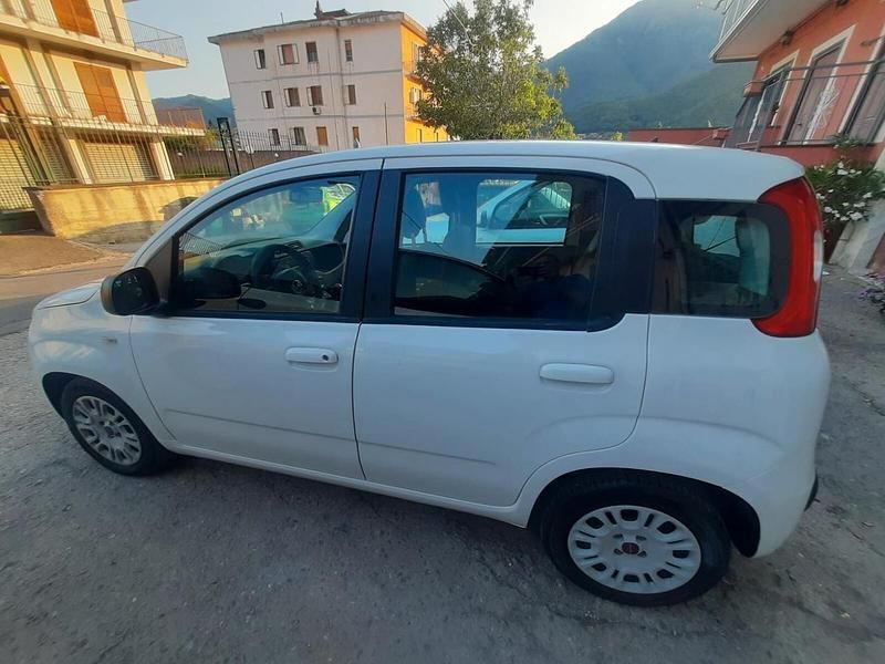 Usata Fiat Panda Lounge 95 CV (69 kW) 2017 Bianco Utilitaria