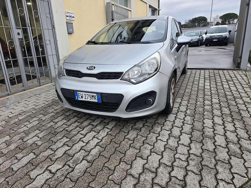 Other Usata 2014 Kia Rio Active Tre volumi | 4900 € (Super prezzo) - Immagine 1/4