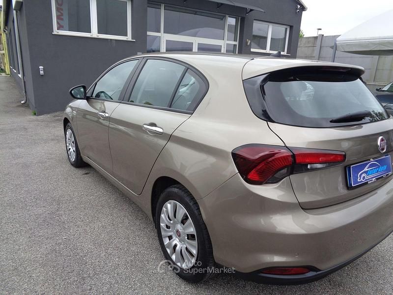 Usata Fiat Tipo Easy 95 CV (69 kW) 2017 Grigio Berlina