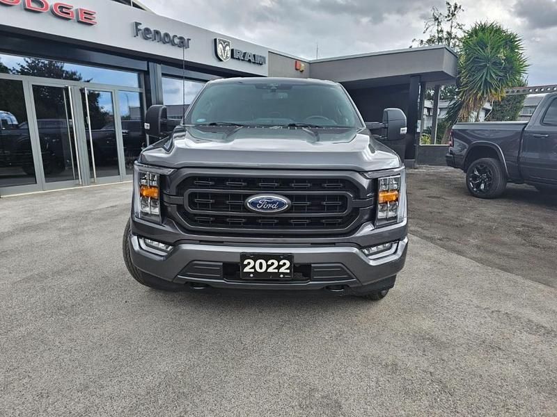 Usado Ford F-150 XLT 401 CV (294 kW) 2022 Gris Pickup/Camioneta