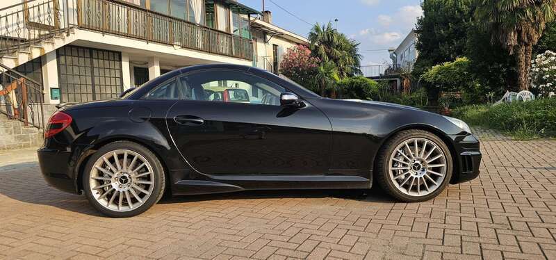 Nero Usata 2007 Mercedes SLK55 AMG AMG Cabrio | 22.000 € - Immagine 1/4