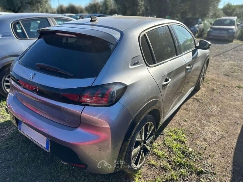 Usata Peugeot 208 GT 101 CV (74 kW) 2022 Grigio Utilitaria