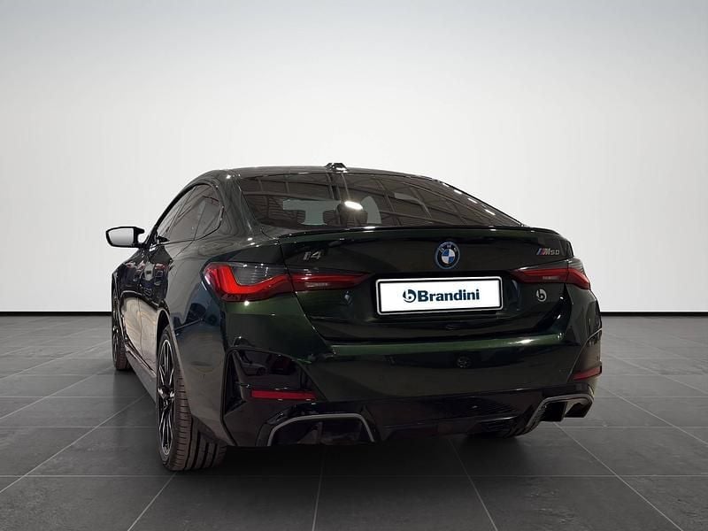 Usata BMW i4 125 kW (170 CV) 2023 British racing green Berlina