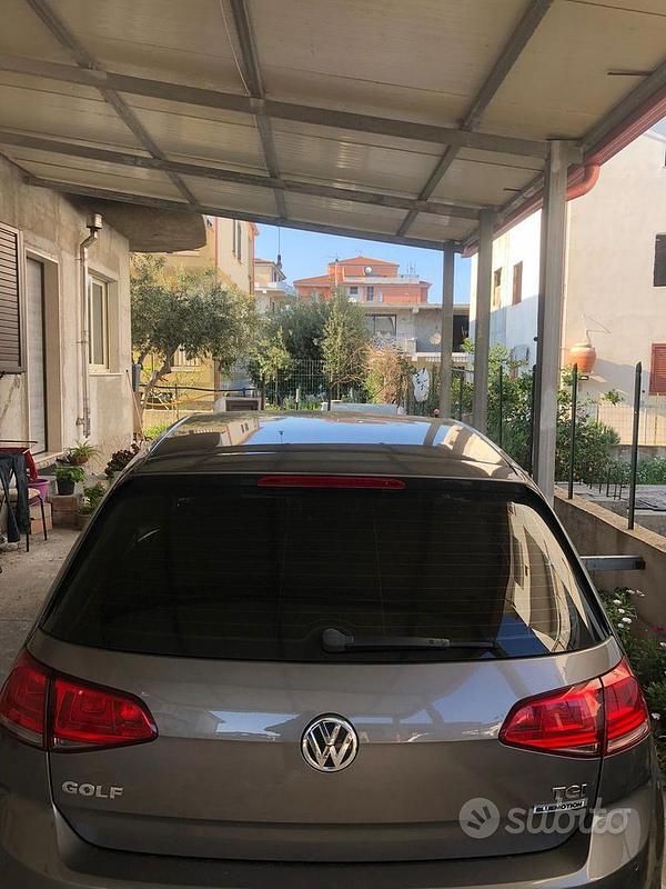 Usata VW Golf VII 110 CV (80 kW) 2015 Grigio Berlina