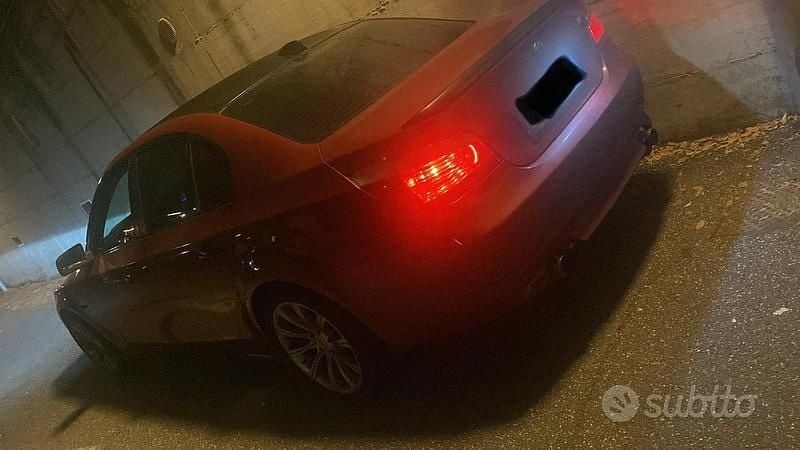 Usata 2007 BMW 530 M Sport Tre volumi | 7000 € - Immagine 1/4