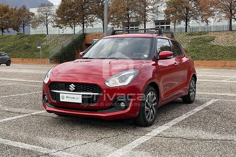 Usata Suzuki Swift 83 CV (61 kW) 2021 Rosso Berlina