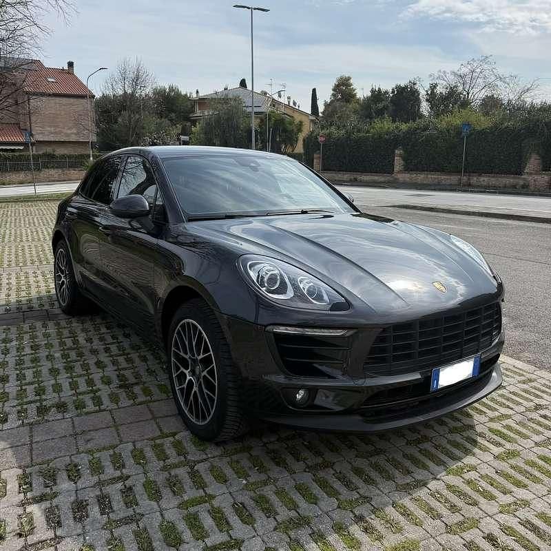 Usata Porsche Macan 250 CV (183 kW) 2017 Grigio SUV
