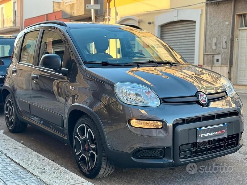 Usata Fiat Panda City Life 70 CV (51 kW) 2022 Grigio Berlina