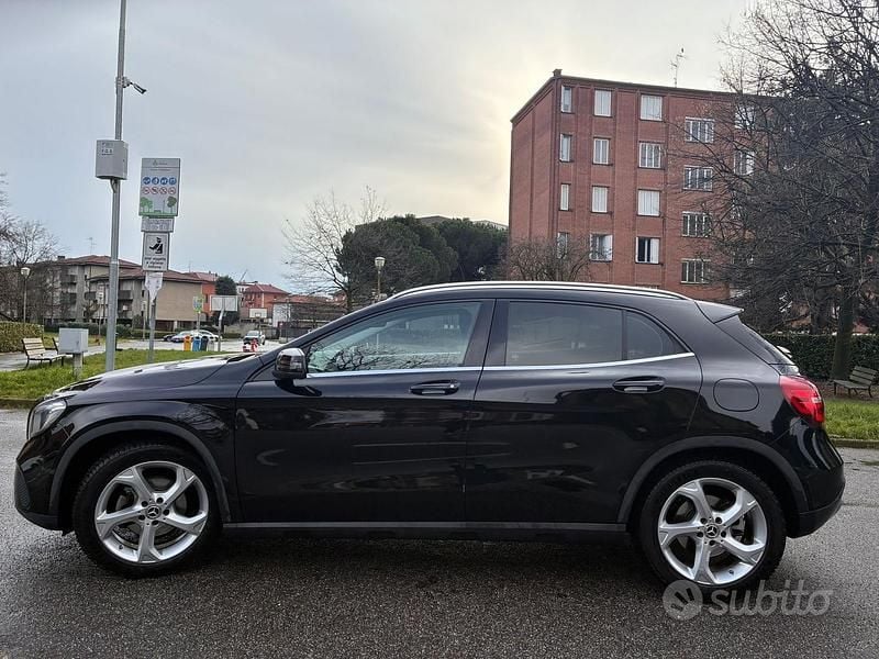 Usata Mercedes GLA180 122 CV (89 kW) 2019 SUV