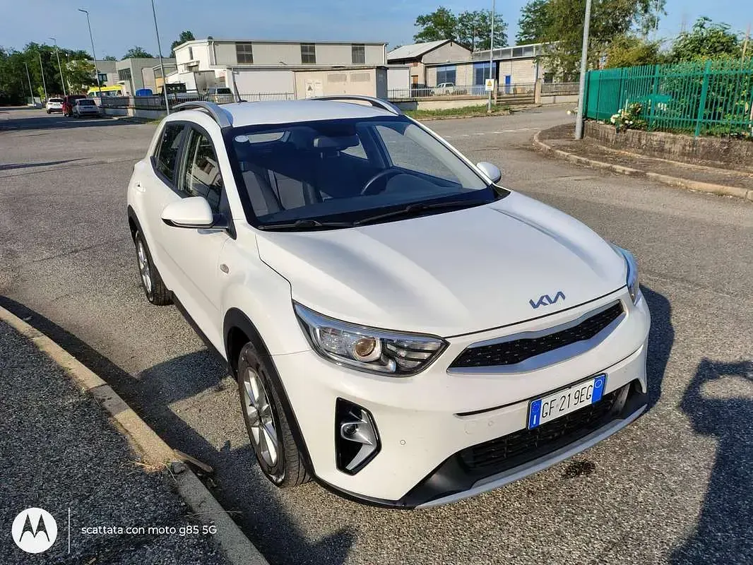 Usata Kia Stonic Urban 84 CV (61 kW) 2021 Bianco SUV